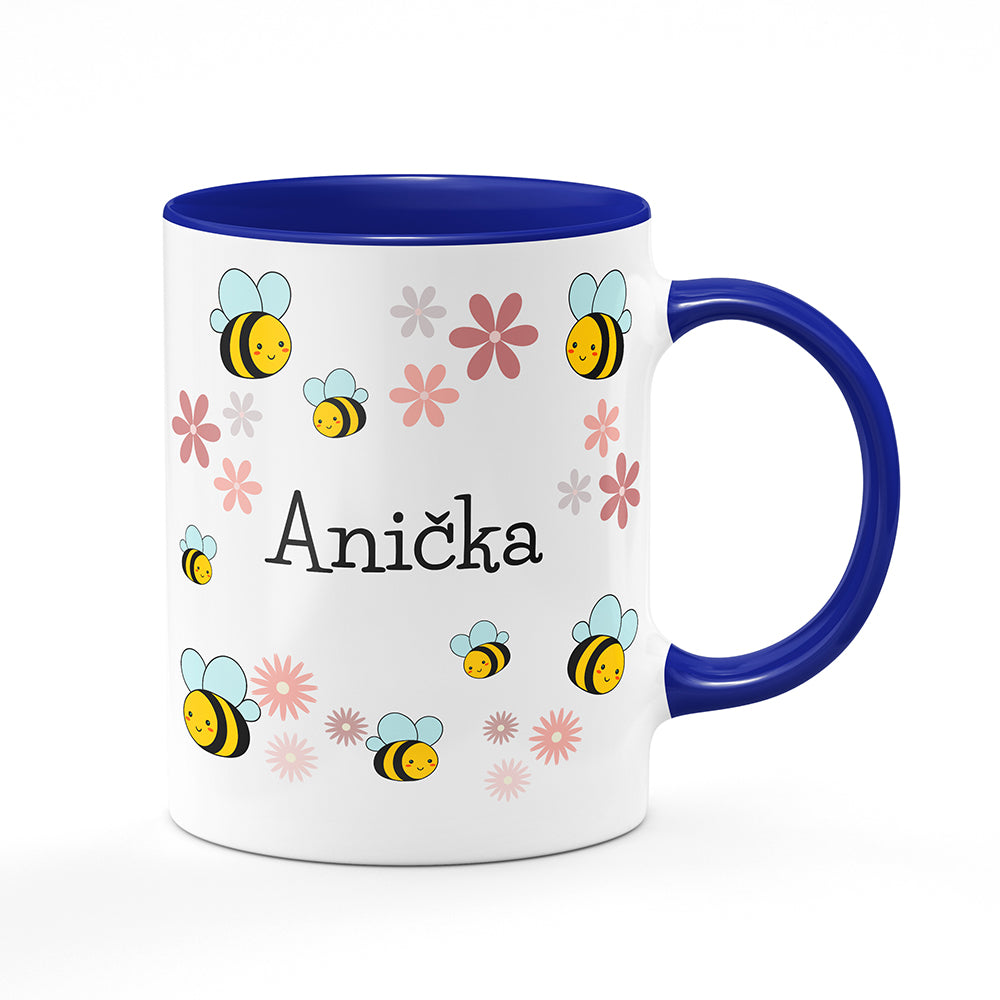 Keramický hrnek bílý s modrým lemem vnitřkem a uchem motiv Včelky a kytičky