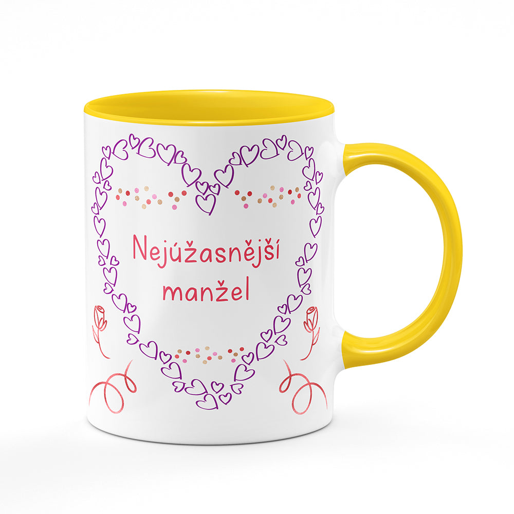 Keramický hrnek bílý s žlutým lemem vnitřkem a uchem motiv Nejúžasnější manžel