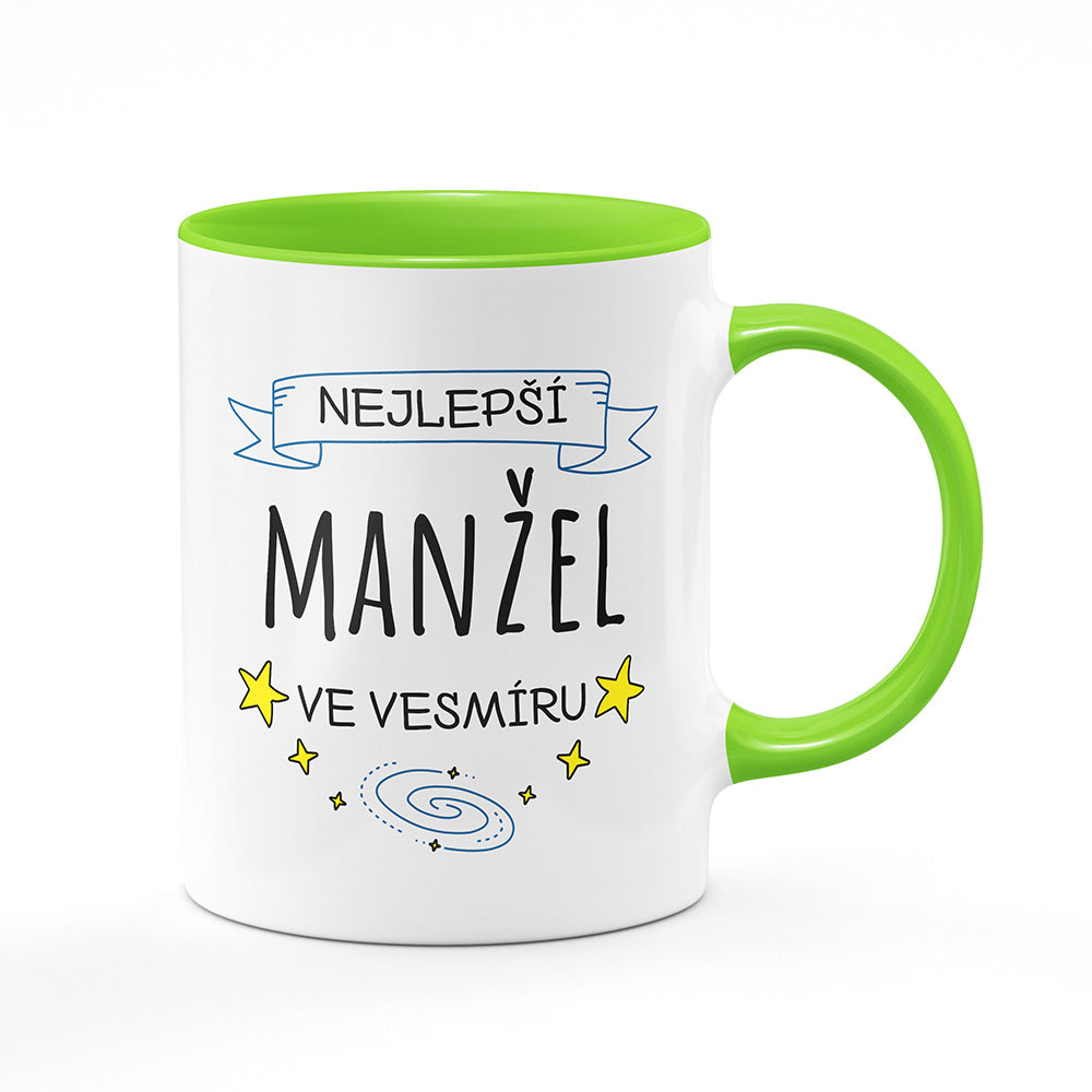 Keramický hrnek bílý s světle zeleným lemem vnitřkem a uchem motiv Nejlepší manžel ve vesmíru