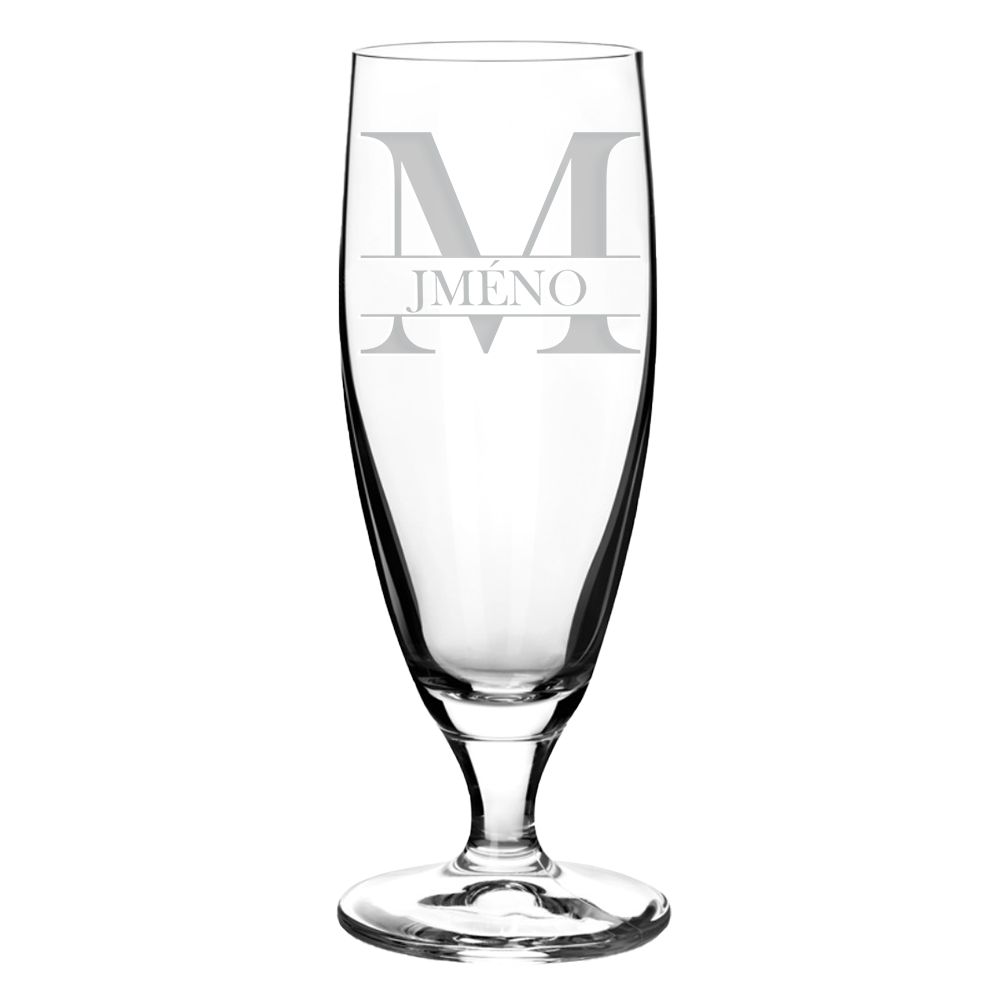 Sklenice na pivo ve tvaru poháru s laserovým gravírováním vlastního návrhu a textu objem 500 nebo 300 ml