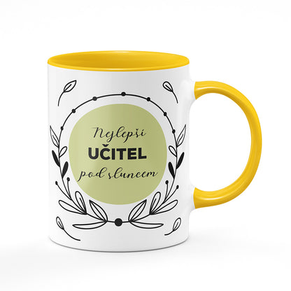 Keramický hrnek bílý s žlutým lemem vnitřkem a uchem motiv Nejlepší učitel pod sluncem