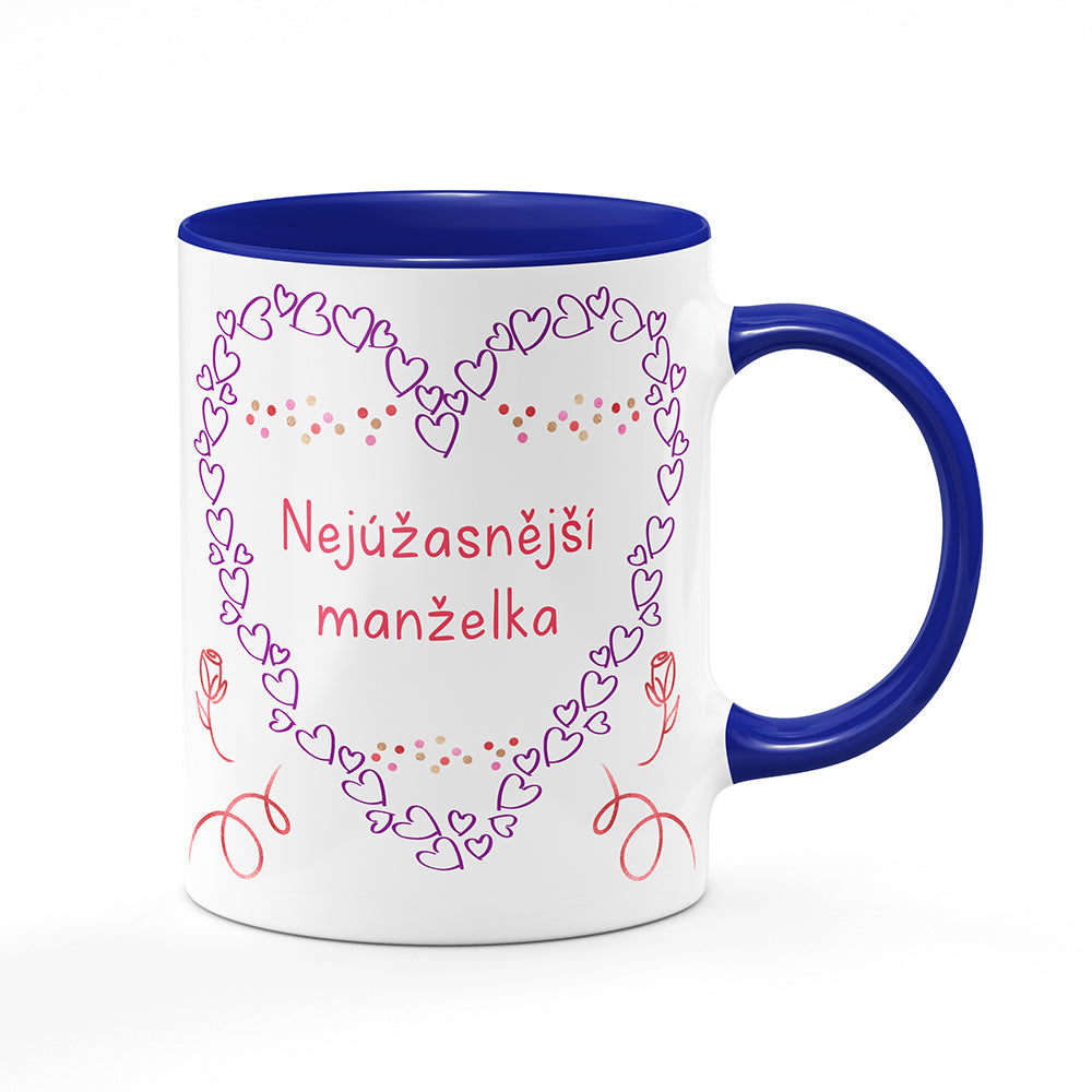 Keramický hrnek bílý s modrým lemem vnitřkem a uchem motiv Nejúžasnější manželka